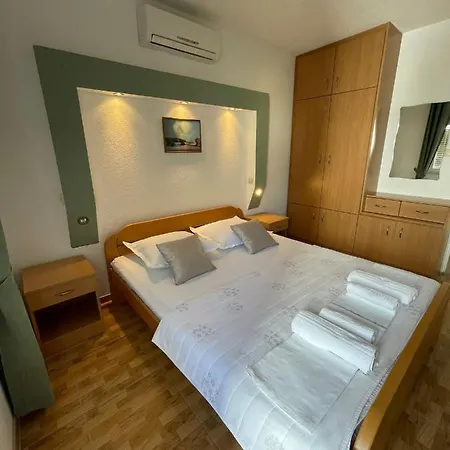 Kontic Lägenhet Baška Voda