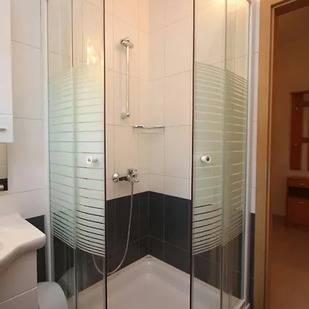 Apartment Kontic Baska Voda