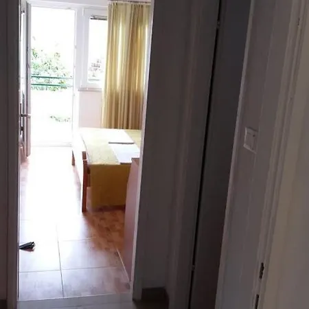 Kontic Apartment *